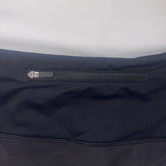 Lululemon Speed Up High-Rise Shorts 2.5” - Picture 2 of 5